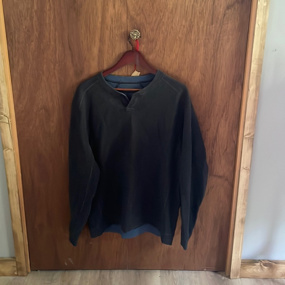 Tommy bahama sweatshirt